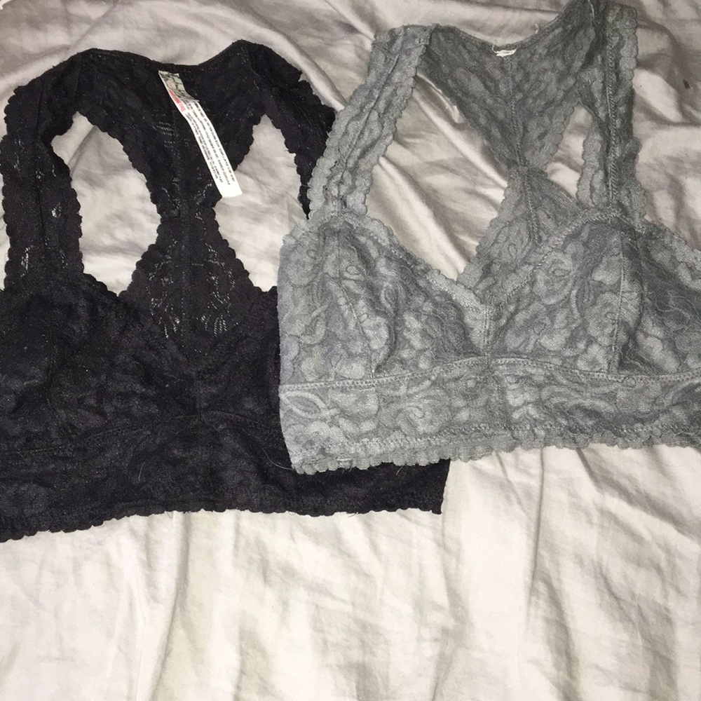 Set of 2 free people bralettes🟢